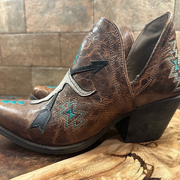 Ariat Dixon Bootie - Picture 6 of 9
